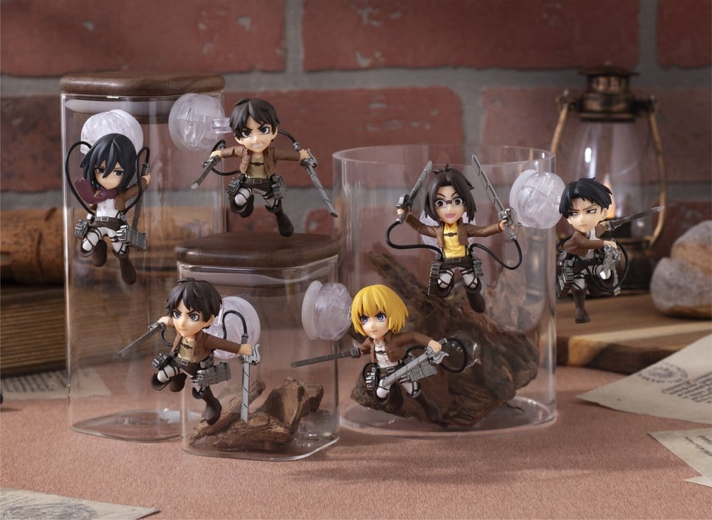Attack on Titan Tobimas Minifiguren 6er-Pack (with gift)