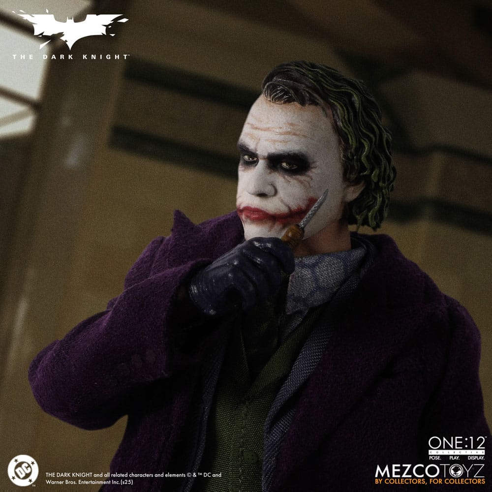The Dark Knight Actionfigur 1/12 Joker 17 cm