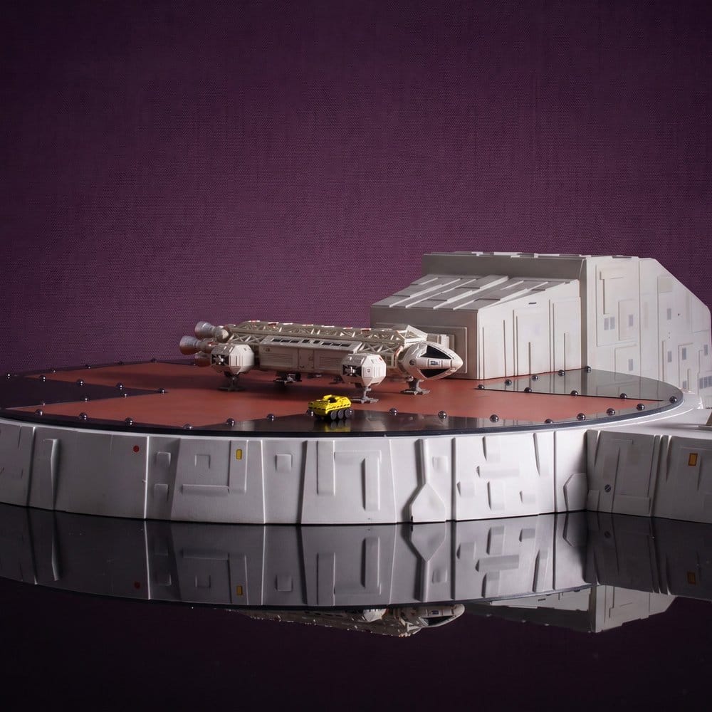 Mondbasis Alpha 1 Spielset Landing Pad (with Eagle Transporter) 46 cm