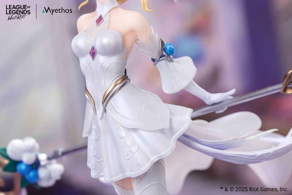 League of Legends Gift+ PVC Statue 1/8 Lux (Crystal Rose Ver.) 22 cm 