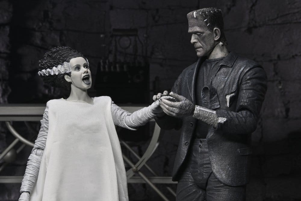 Universal Monsters Actionfiguren 2er-Pack Frankensteins Braut 90th Anniversary The Monster & His Mate (B&W) 18 cm