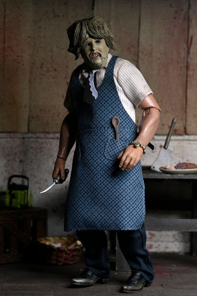 Texas Chainsaw Massacre Clothed Actionfigur Leatherface with Old Lady Mask 20 cm        