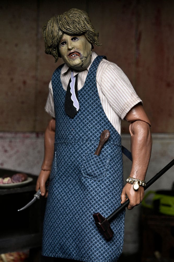 Texas Chainsaw Massacre Clothed Actionfigur Leatherface with Old Lady Mask 20 cm        