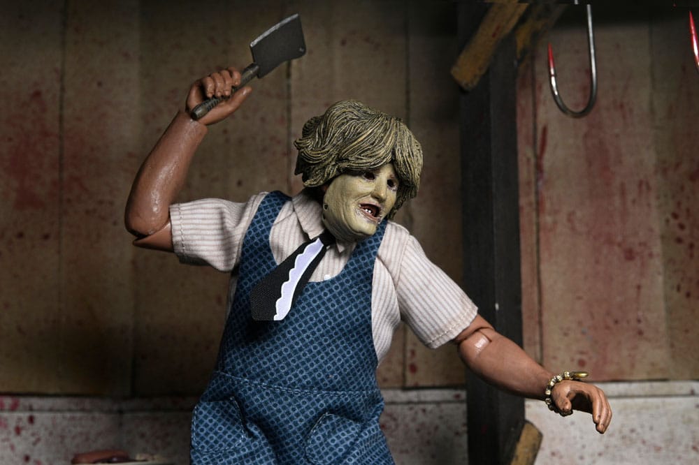 Texas Chainsaw Massacre Clothed Actionfigur Leatherface with Old Lady Mask 20 cm        