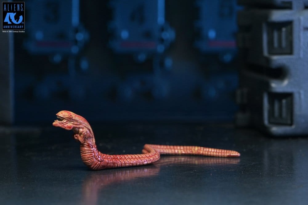 Aliens Ultimate Actionfigur Warrior (1986) Xenomorph Black (40th Anniversary) 23 cm