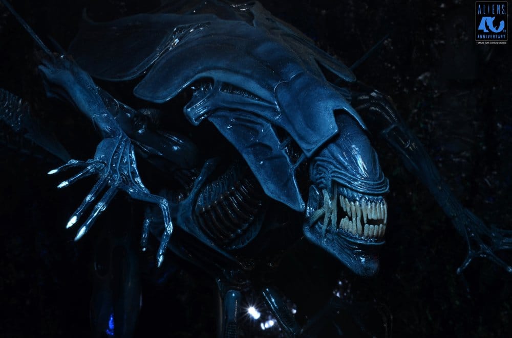 Aliens Ultra Deluxe Actionfigur Alien Queen (40th Anniversary) 38 cm
