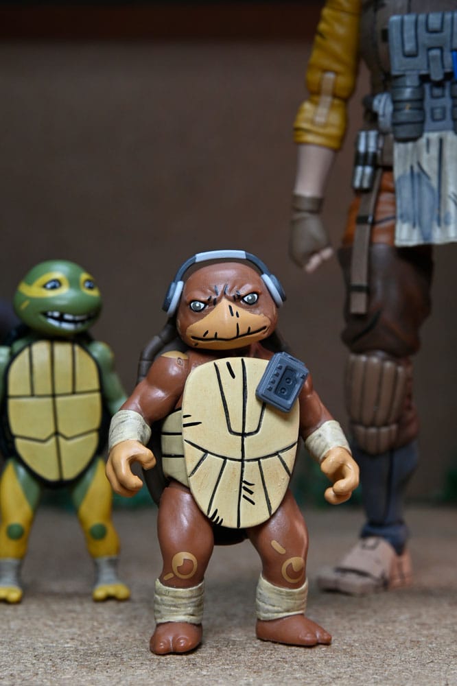 Teenage Mutant Ninja Turtles (The Last Ronin The Lost Years) Actionfigur Grammy April with Baby Yi & Moja 18 cm     