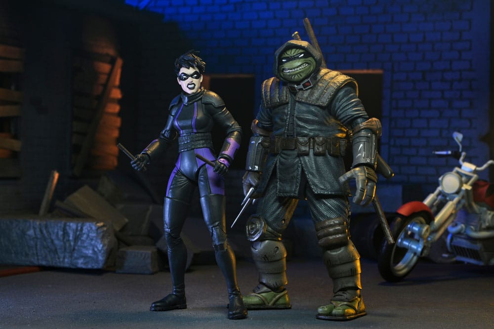 Teenage Mutant Ninja Turtles (The Last Ronin The Lost Years) Actionfigur Casey Marie with Last Ronin Motorcycle 18 cm