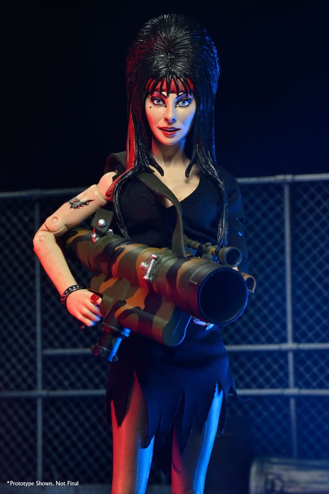 Elvira - Herrscherin der Dunkelheit Clothed Actionfigur Commando Elvira 20 cm        