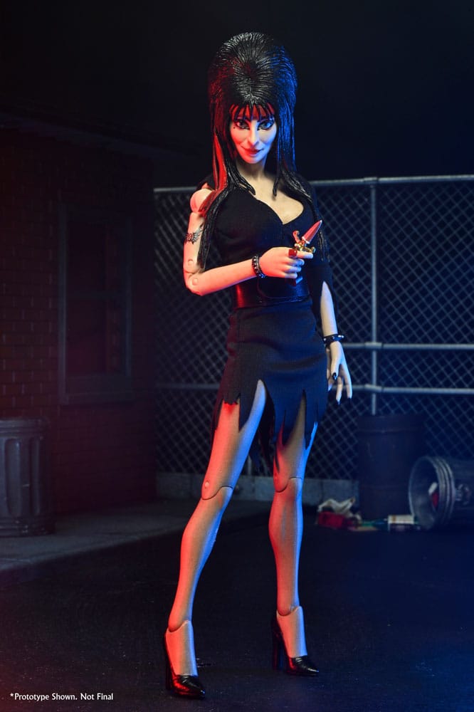 Elvira - Herrscherin der Dunkelheit Clothed Actionfigur Commando Elvira 20 cm        