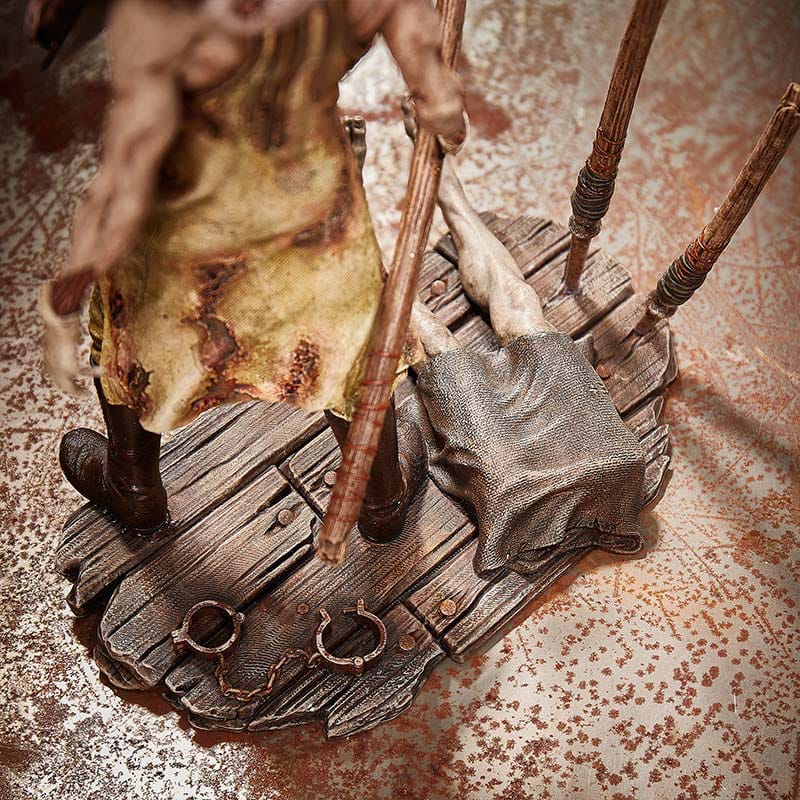 Silent Hill PVC Statue Red Pyramid Thing 30 cm