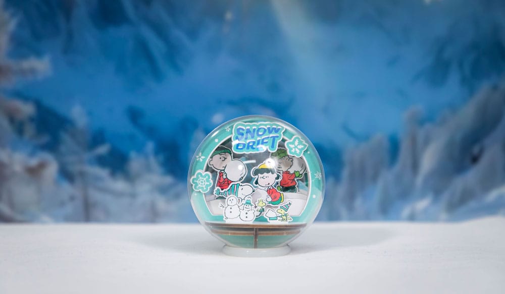 Die Peanuts Puremind Modellbausatz Wooden Theater Globe Snow Drift