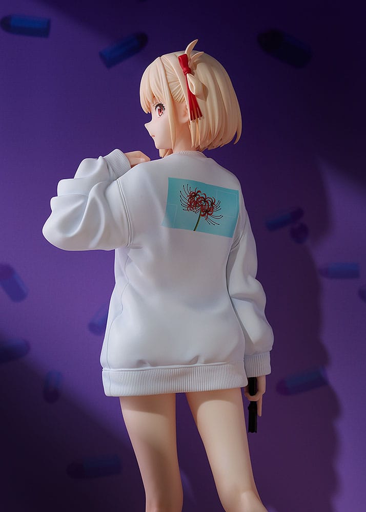 Lycoris Recoil PVC Statue 1/7 Chisato Nishikigi: Oversized Sweatshirt Ver. 25 cm                     