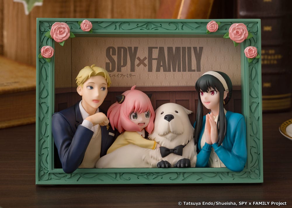 Spy x Family PVC Statue The Forgers 13 cm        