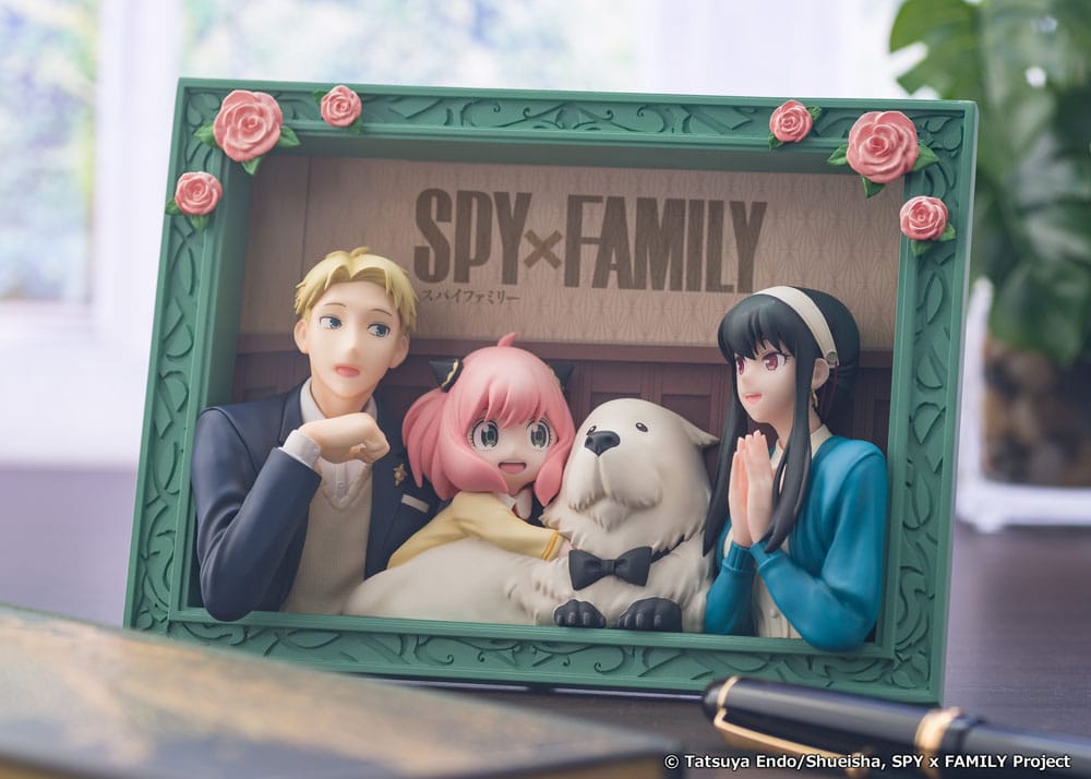 Spy x Family PVC Statue The Forgers 13 cm        