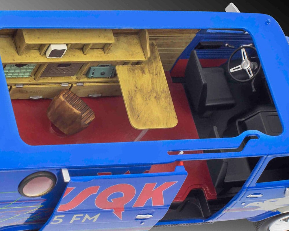 Stranger Things Modellbausatz 1/25 Squawk Van 21 cm