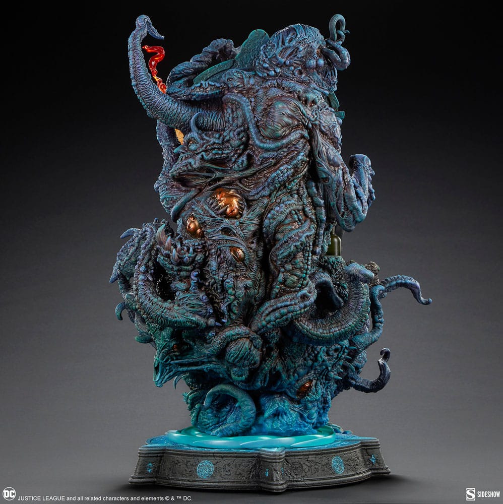 DC Comics Premium Format Statue John Constantine: Just Another Exorcism Hangover 53 cm 
