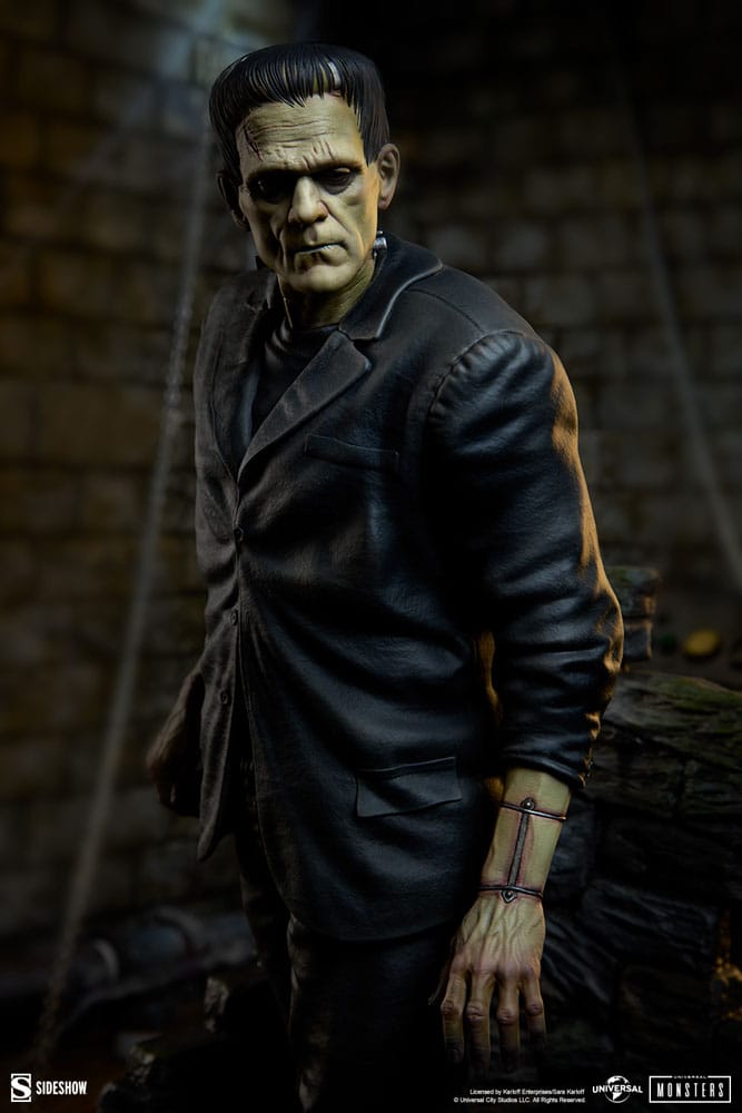 Frankenstein Premium Format Statue Frankenstein 57 cm 