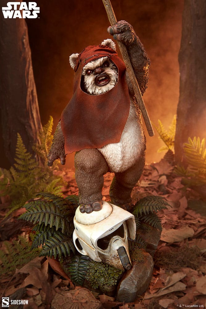  Star Wars: Episode VI - Die Rückkehr der Jedi-Ritter Premium Format Statue Wicket 46 cm