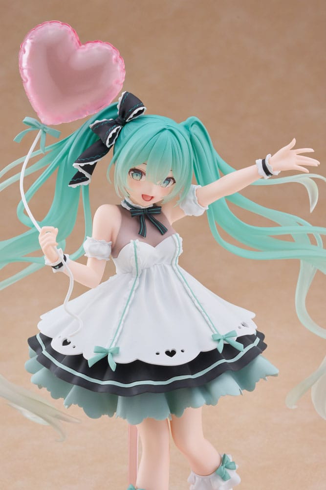 Hatsune Miku AMP+ PVC Statue Hatsune Miku Birthday 2025 Party Ver. 21 cm       