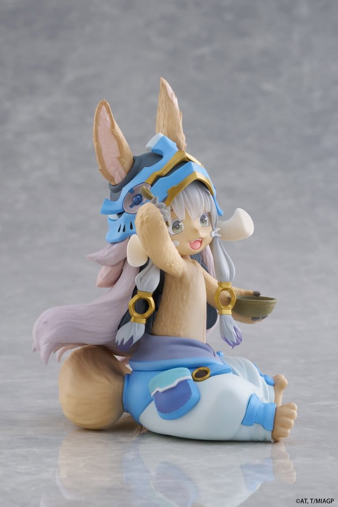 Made in Abyss Desktop Cute PVC Figur Nanachi (Mealtime ver.) 13 cm