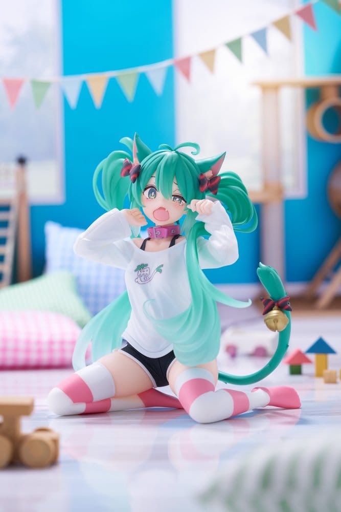 Hatsune Miku PVC Statue Desktop Cute Figure Hatsune Miku Cat Ear T-Shirt Ver. 13 cm         