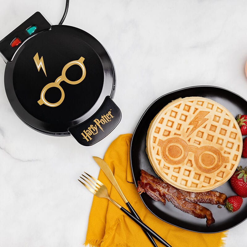 Harry Potter Waffeleisen Glasses and Lightning Bolt  