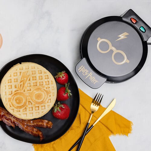 Harry Potter Waffeleisen Glasses and Lightning Bolt  