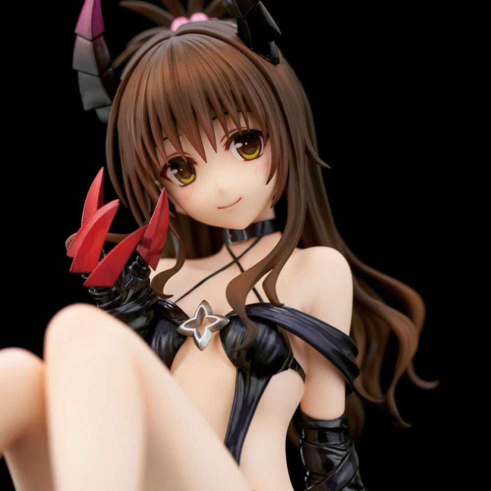 To Love-Ru Darkness PVC Statue 1/6 Yuuki Mikan Darkness Ver. Renewal Package Edition 15 cm   