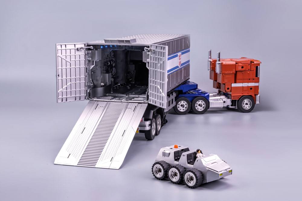 Transformers Interaktiver & selbst-verwandelndes Fahrzeug Optimus Prime Flagship Series Trailer Kit 91 cm