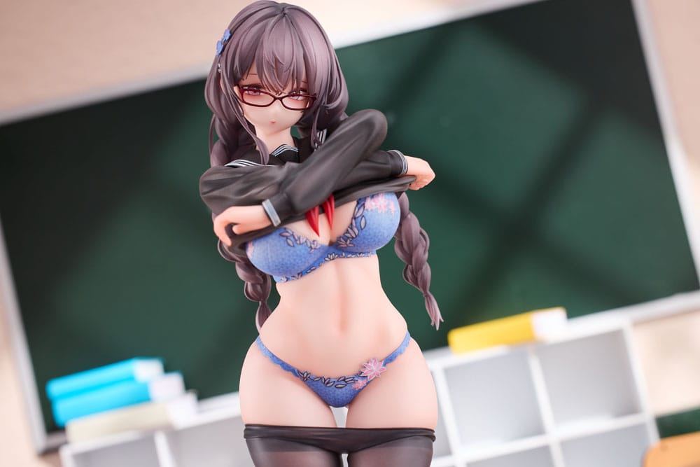Original Character PVC Statue 1/6 Gap Glasses Girl Who Doesn't Want To Take Physical Education Class 28 cm