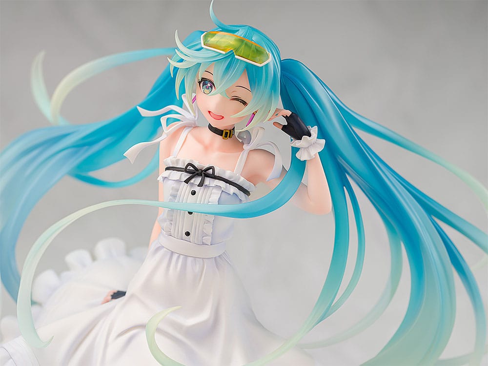 Toridamono Original PVC Statue 1/7 Mira 24 cm
