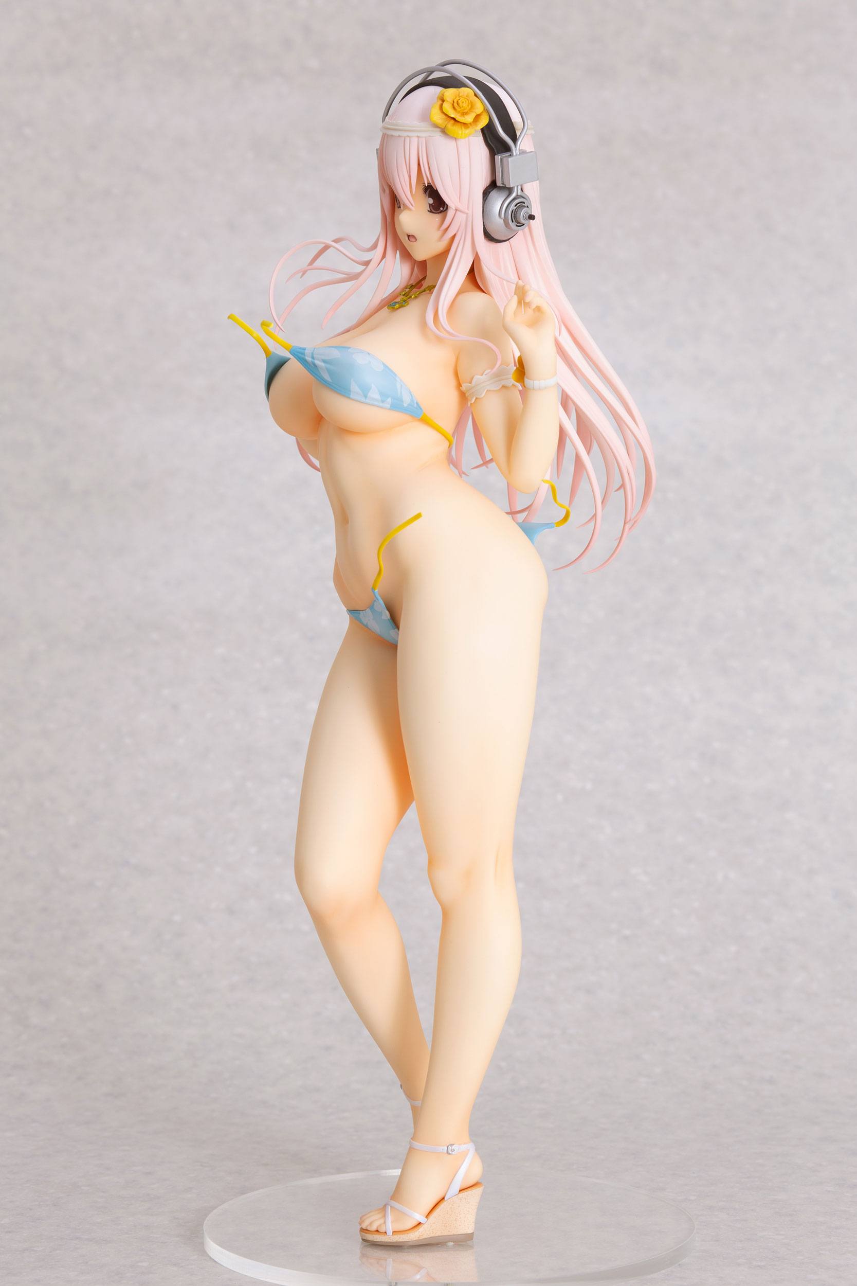 Super Sonico PVC Statue 1/4.5 Super Sonico Summer Vacation Ver. 35 cm DAP