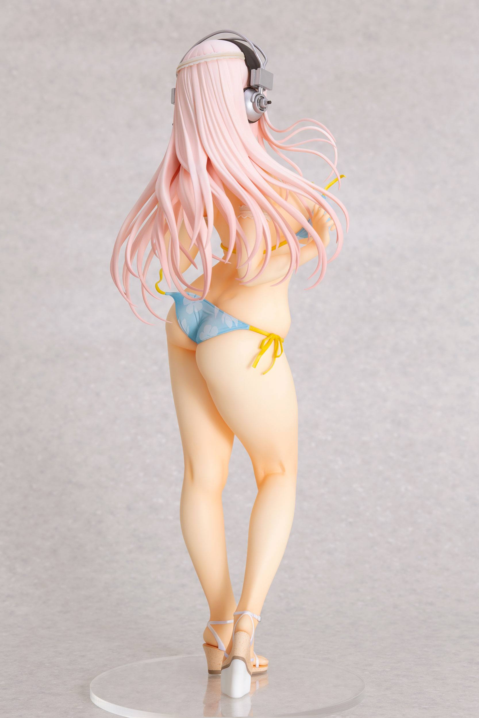 Super Sonico PVC Statue 1/4.5 Super Sonico Summer Vacation Ver. 35 cm DAP