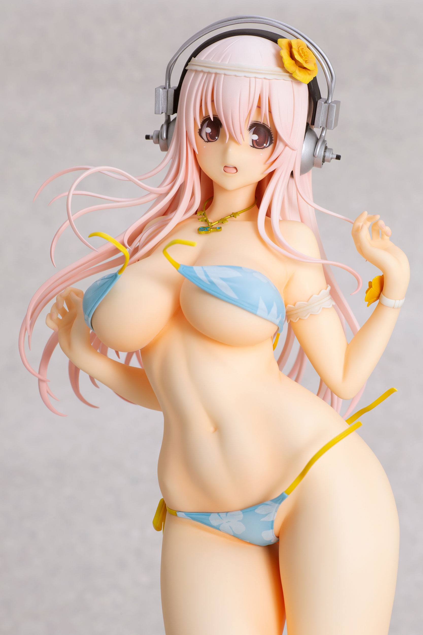 Super Sonico PVC Statue 1/4.5 Super Sonico Summer Vacation Ver. 35 cm DAP