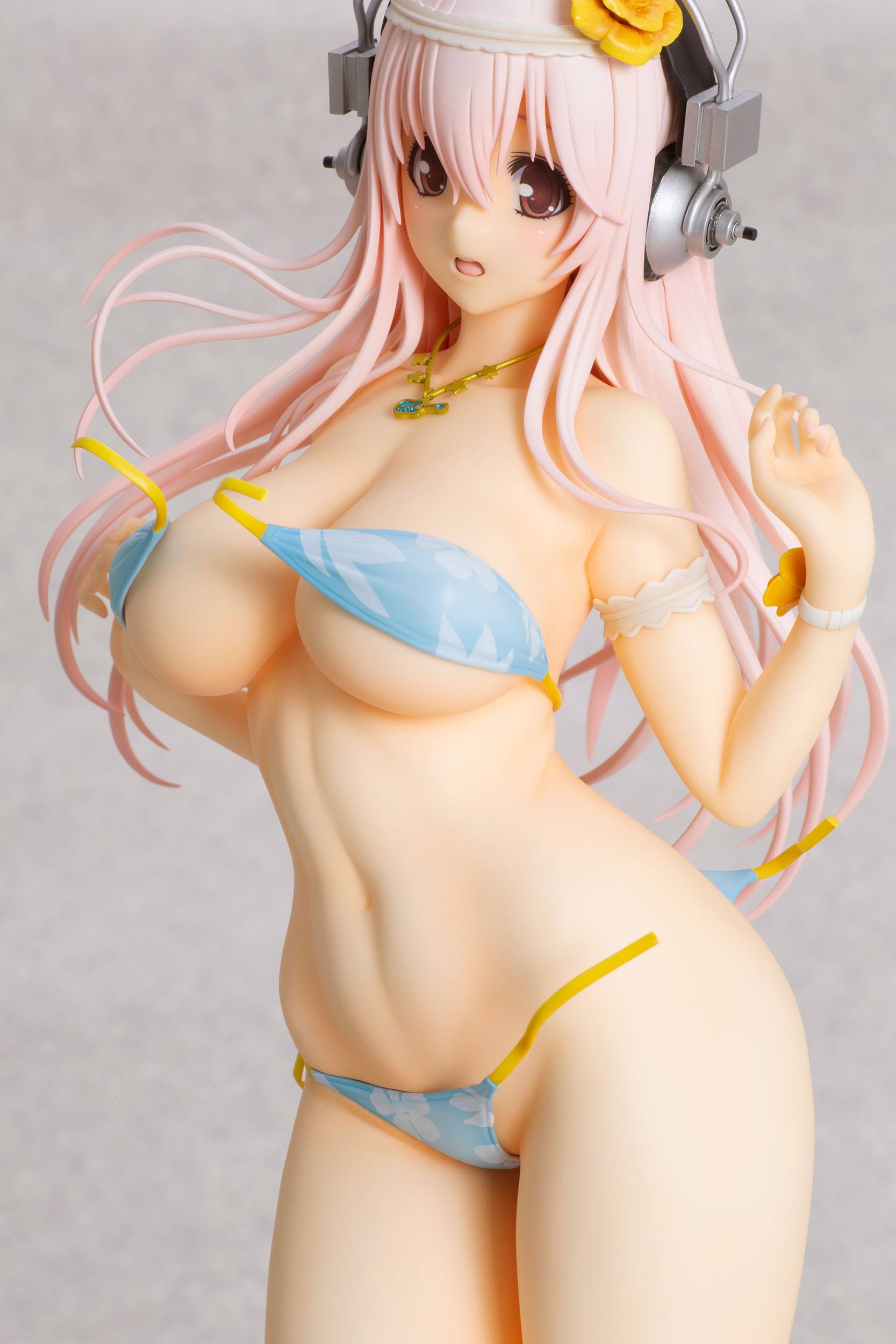 Super Sonico PVC Statue 1/4.5 Super Sonico Summer Vacation Ver. 35 cm DAP