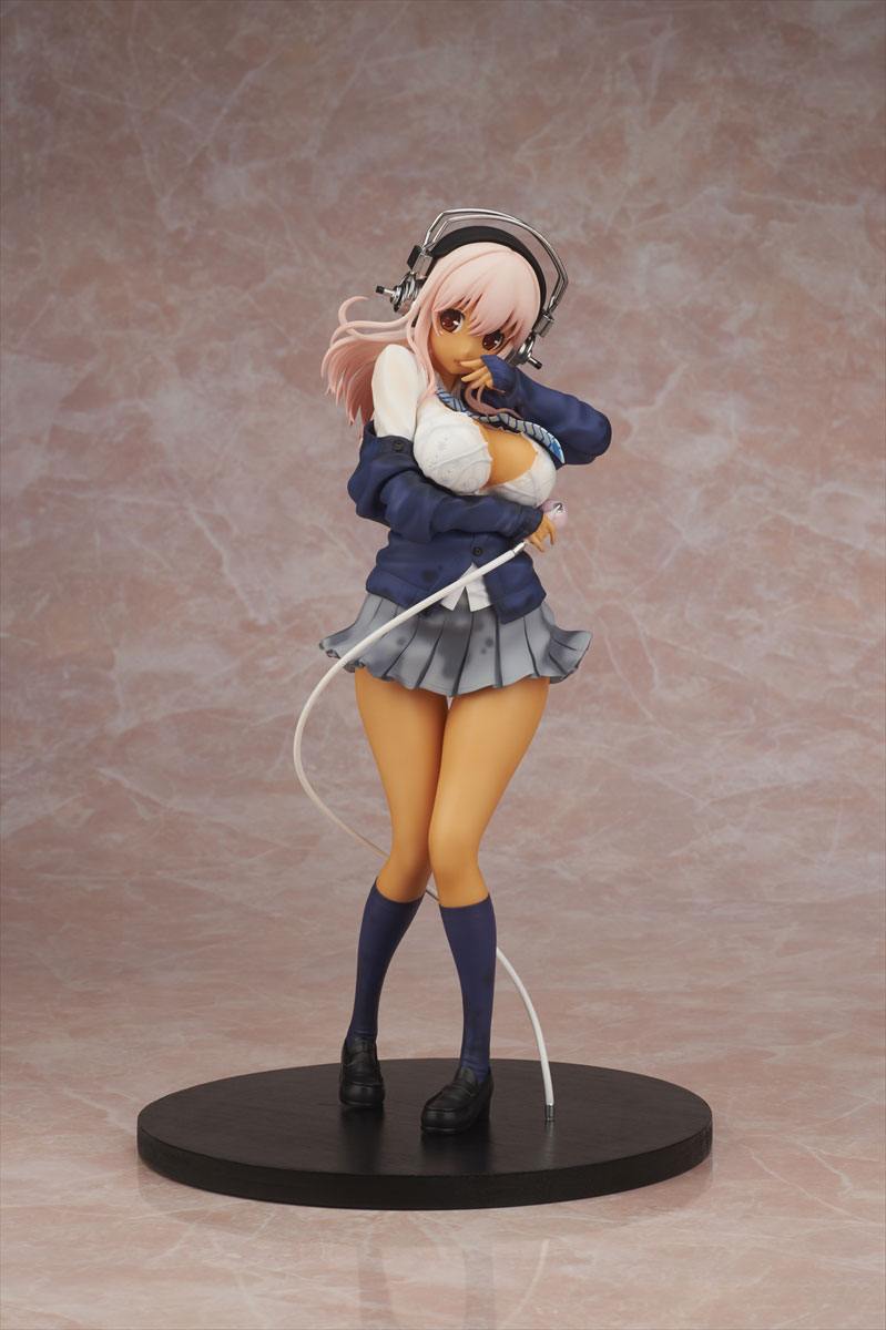 Super Sonico PVC Statue 1/6 Super Sonico See Through When Wet Photo Shoot Tanned Gal Ver. 27 cm