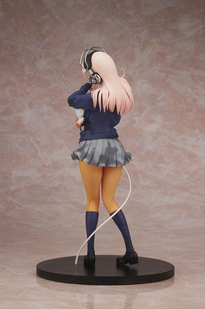 Super Sonico PVC Statue 1/6 Super Sonico See Through When Wet Photo Shoot Tanned Gal Ver. 27 cm