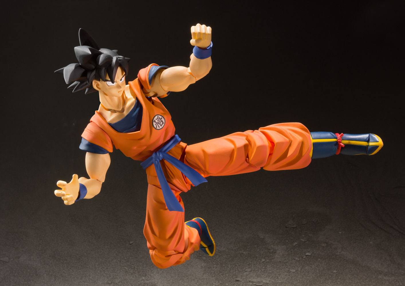 Dragon Ball Z S.H. Figuarts Actionfigur Son Goku (A Saiyan Raised On Earth) 14 cm