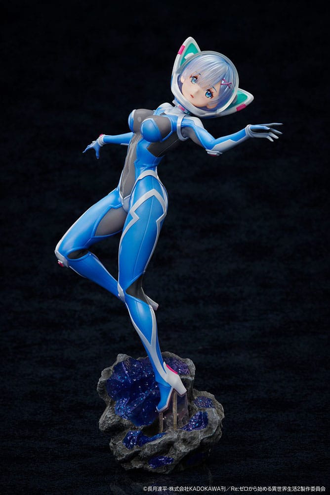 Re:Zero Starting Life in Another World PVC Statue 1/7 Rem A×A SF Space Suit 26 cm