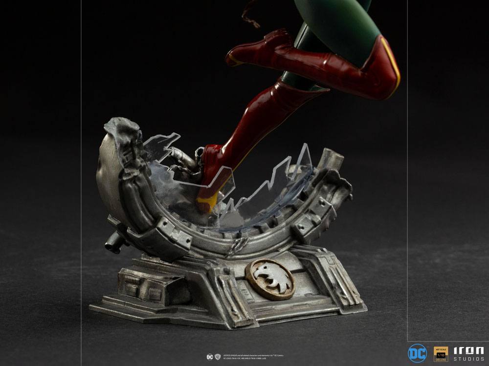 DC Comics Deluxe Art Scale Statue 1/10 Hawkgirl 36 cm
