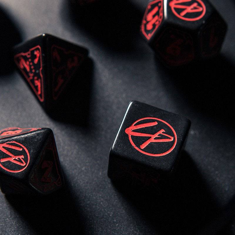 Cyberpunk Würfel Set Blood over Chrome (7)