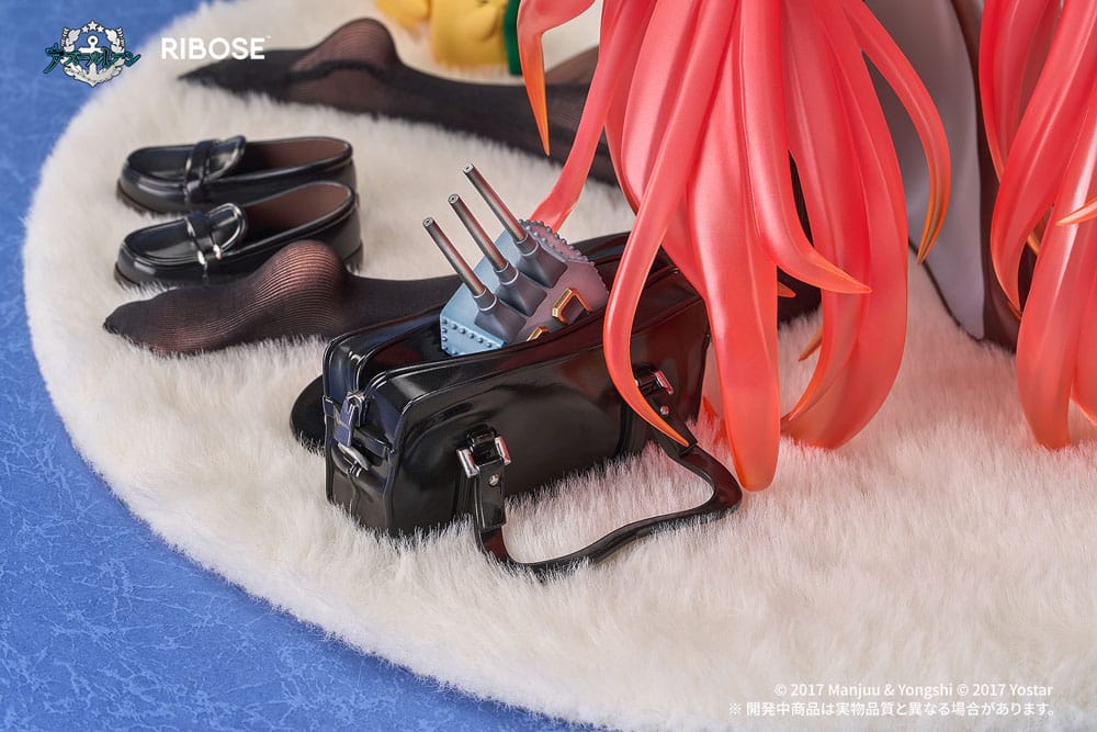 Azur Lane PVC Statue 1/6 Honolulu Manjuu Mischief Ver. 18 cm