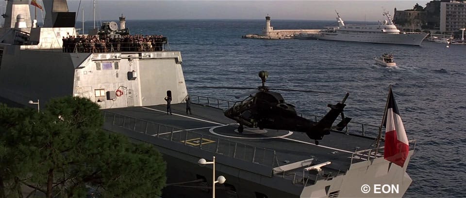 James Bond Modellbausatz Geschenkset Eurocopter Tiger