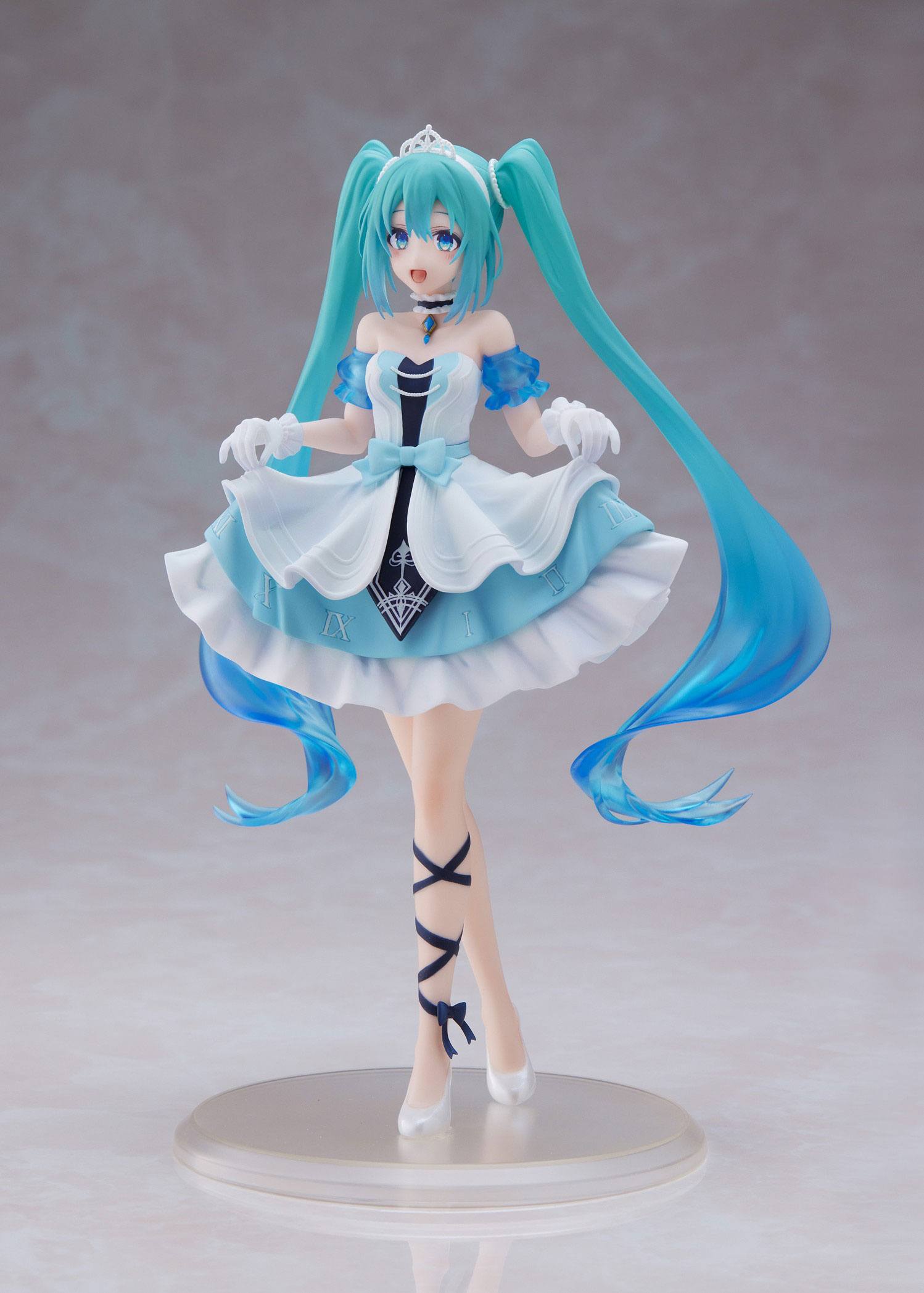 Hatsune Miku Wonderland PVC Statue Hatsune Miku Cinderella 18 cm