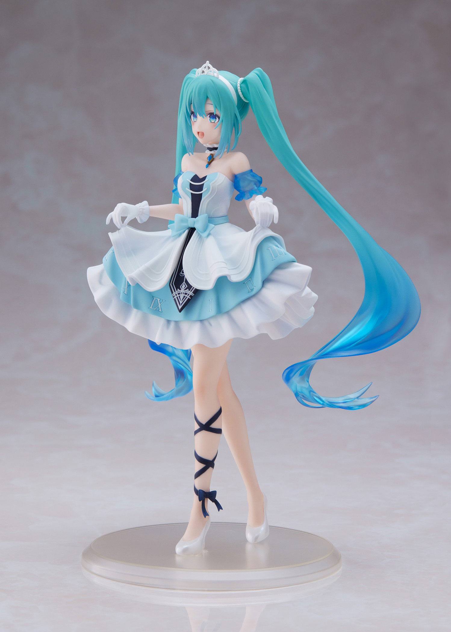 Hatsune Miku Wonderland PVC Statue Hatsune Miku Cinderella 18 cm