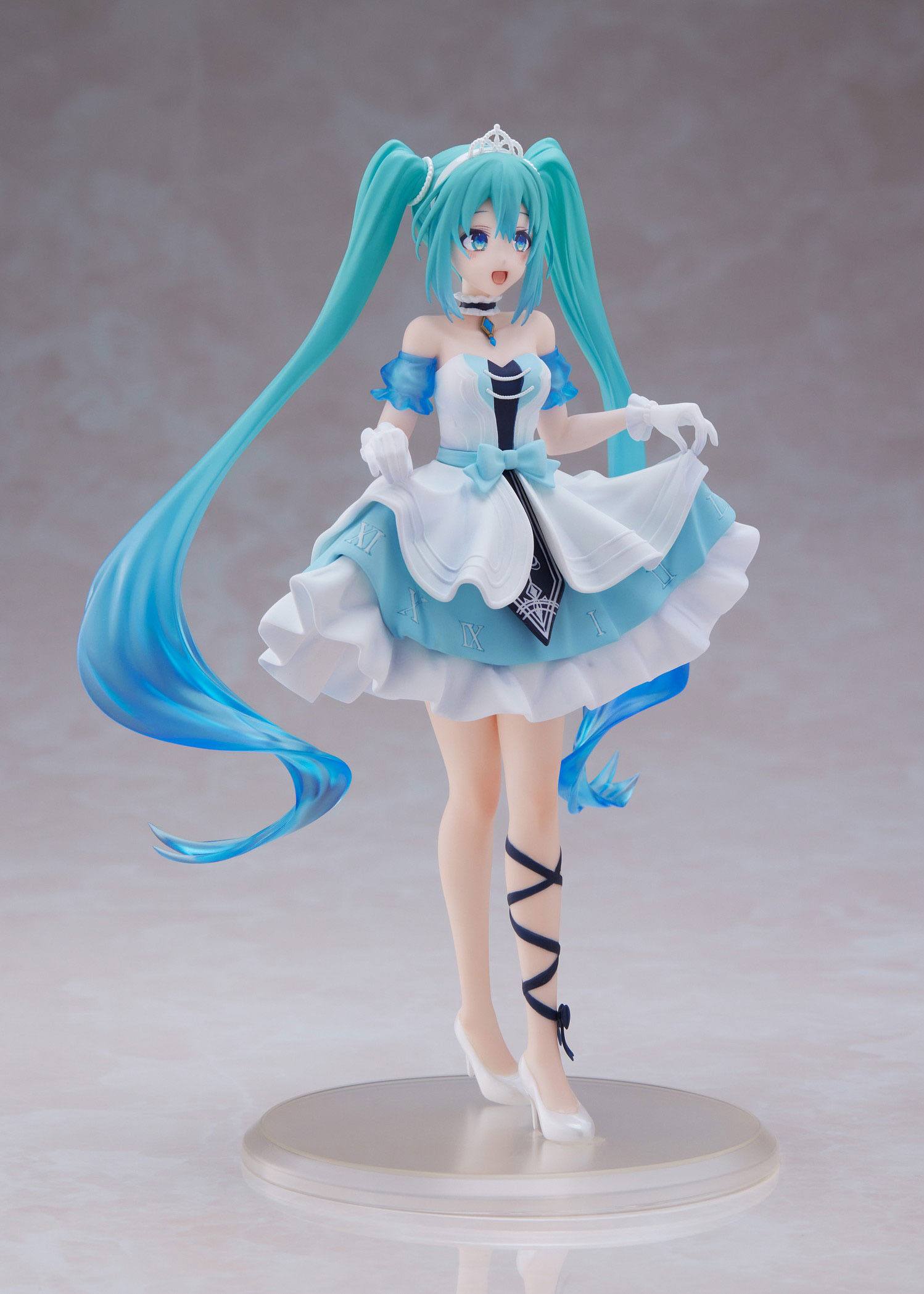 Hatsune Miku Wonderland PVC Statue Hatsune Miku Cinderella 18 cm